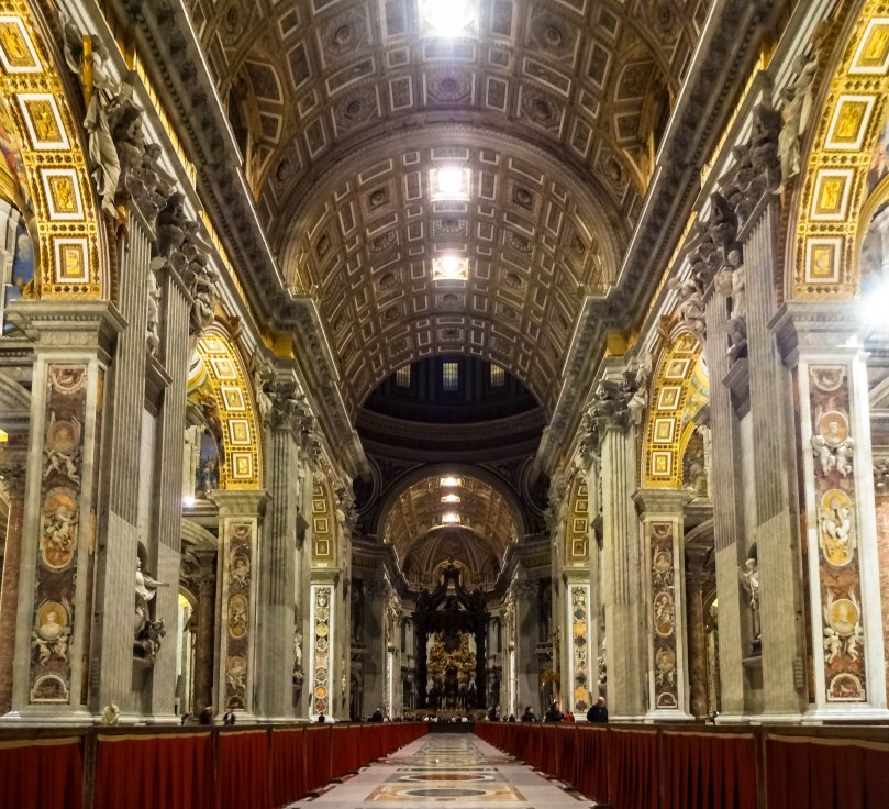 Interior - Basílica de São Pedro